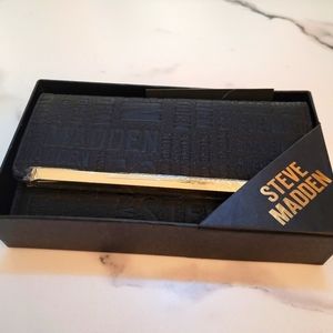Black Steve Madden wallet